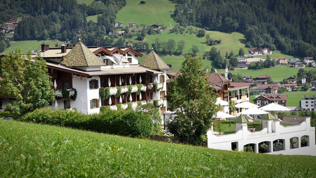 Hotel Alpenblick Zillertal 힙파흐 외부 사진